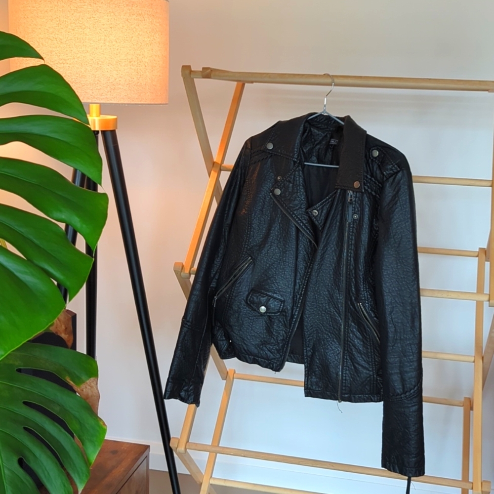 Black Leather Jacket Fitted